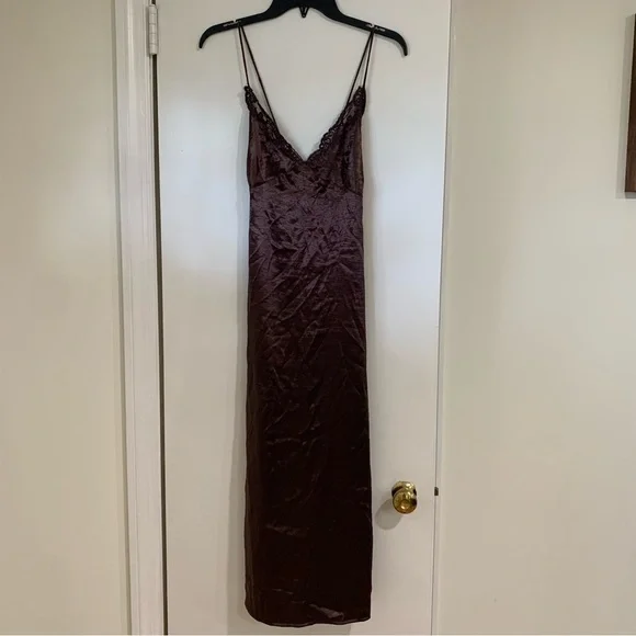 Urban Outfitters Chloe Chocolate Satin Slip Dress Lace Bust Crossover Back Sz L - Picture 4 of 12
